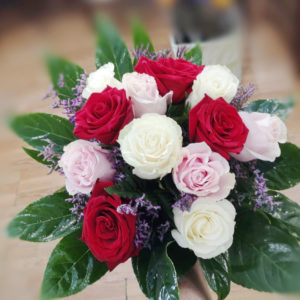 Bouquet rosas color variado